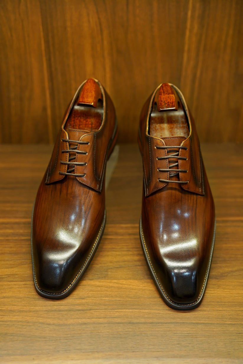 Walk with Confidence: Handcrafted Leather Lace-Up Oxfords Shoes