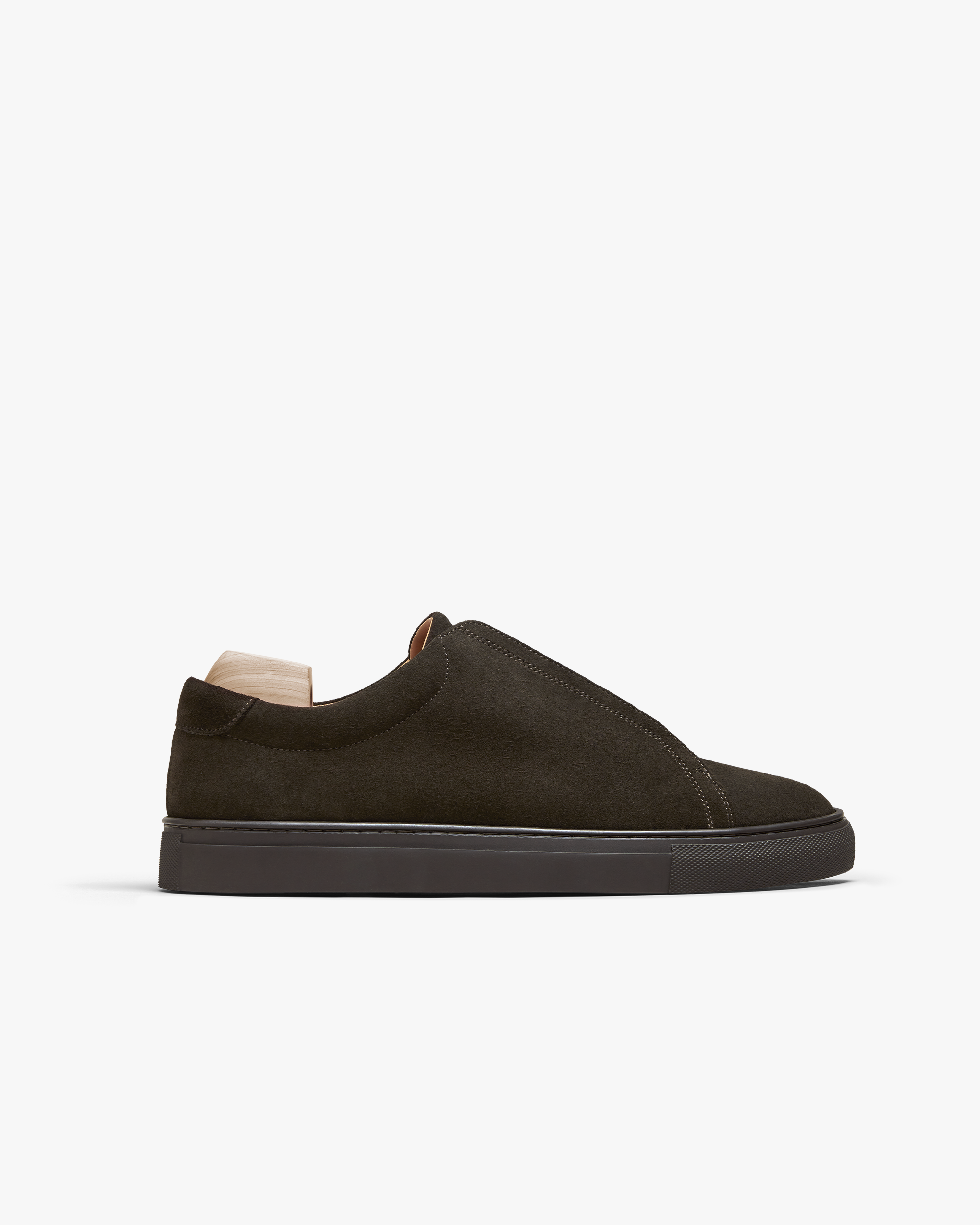 Alnö – Dark Brown Suede