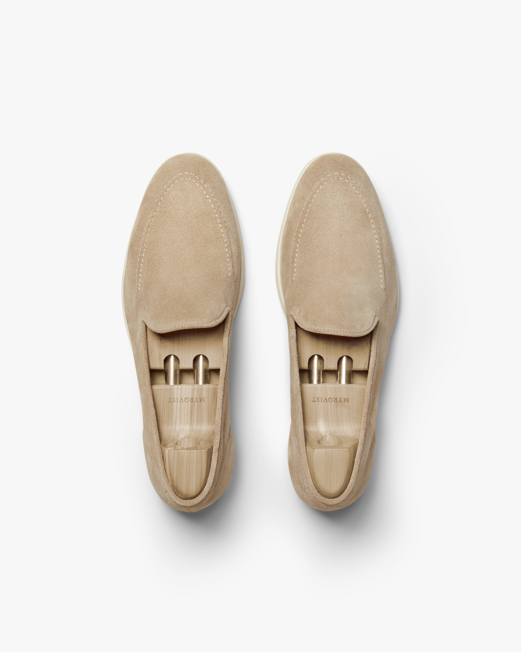 Brännö II – Sand Suede