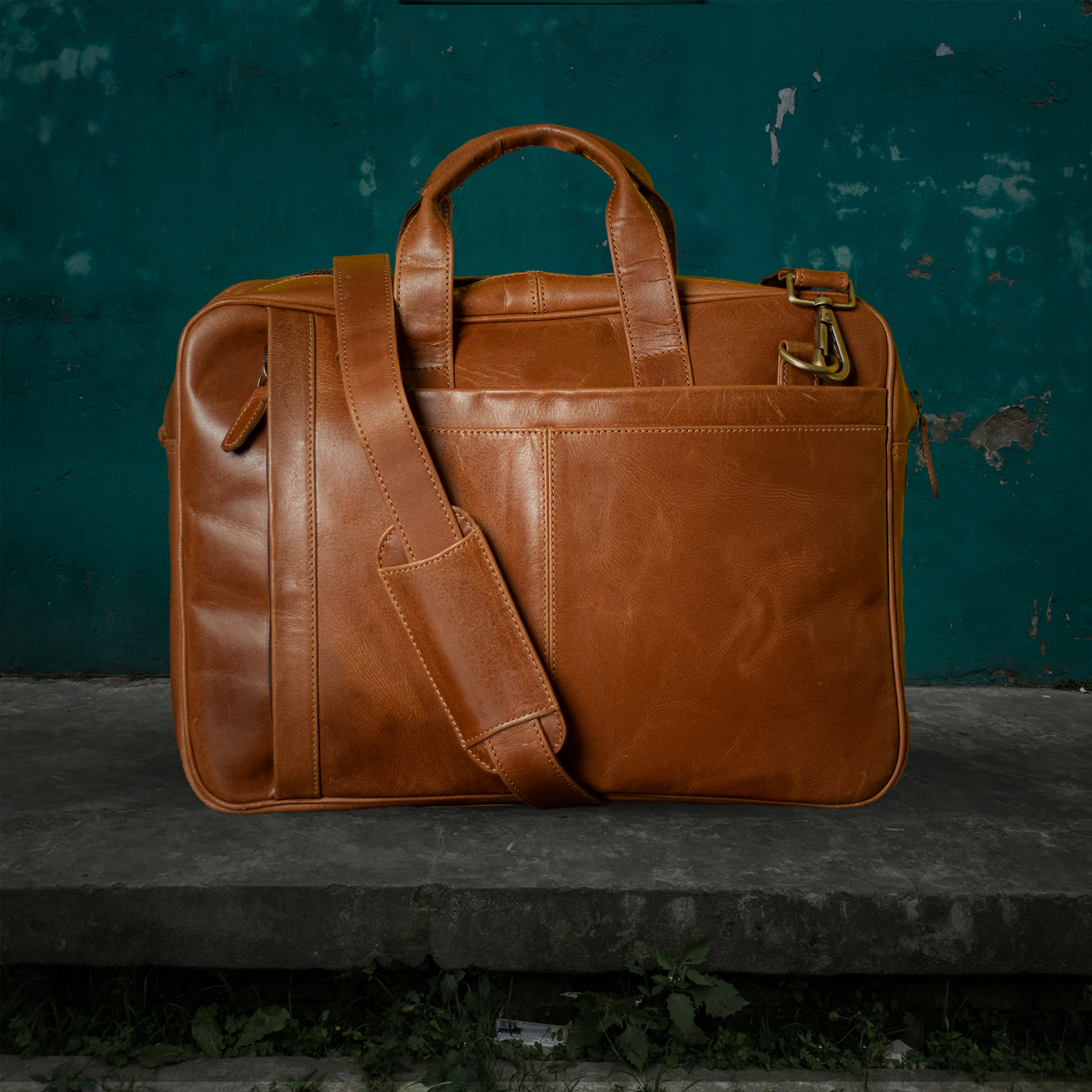 Modern Professionalism: Men's Office Handbag for Success