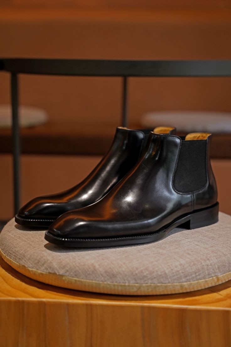 Premium Wholecut Chelsea Boots Handcrafted Men's Formal Wedding Footwear