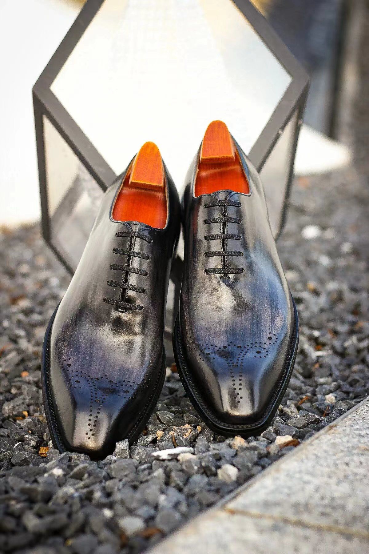 Professional Excellence: Classic Style Leather Shoes for Men| Superior Comfort & Durability