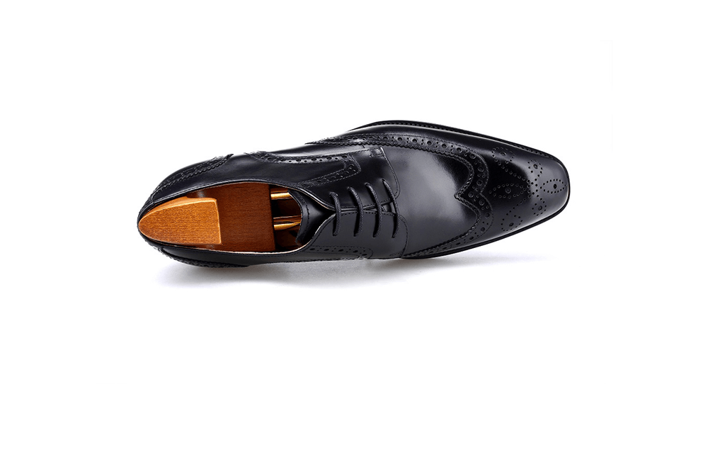 Robert Wingtrip Full Brogue Leather Lace-Up: Handcrafted Luxury Shoes