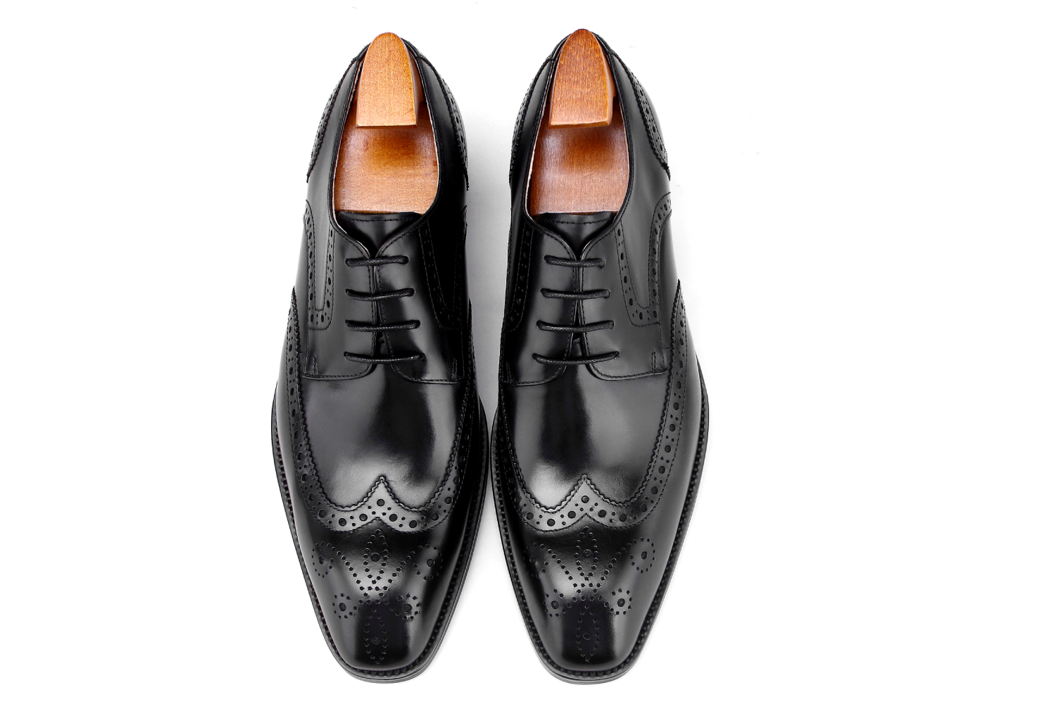 Robert Wingtrip Full Brogue Leather Lace-Up: Handcrafted Luxury Shoes