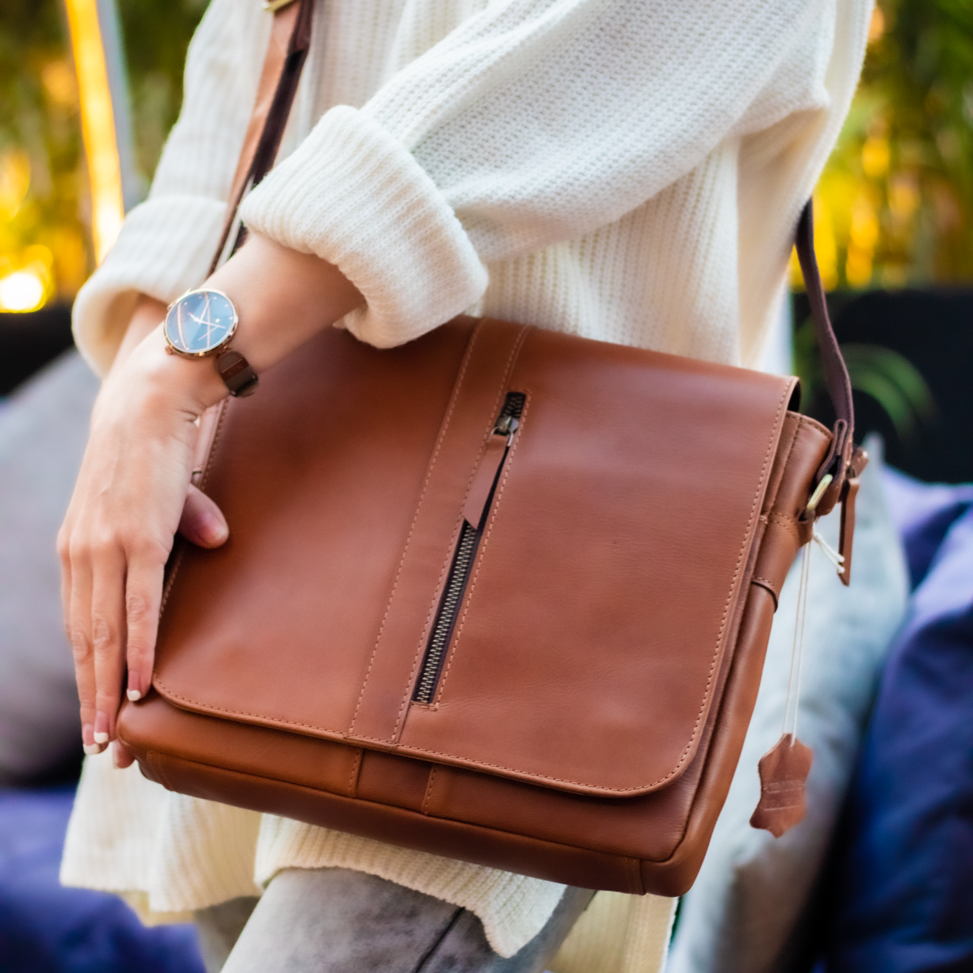 Fashionable Unisex Laptop Bag: Elevate Your Daily Routine