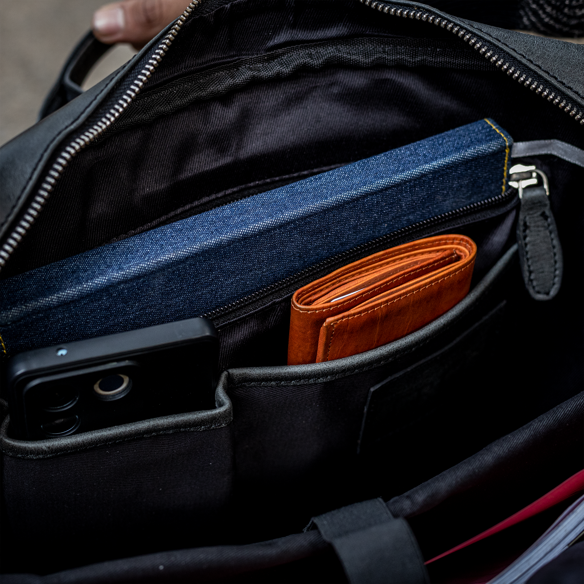 Modern Professionalism: Men's Office Handbag for Success