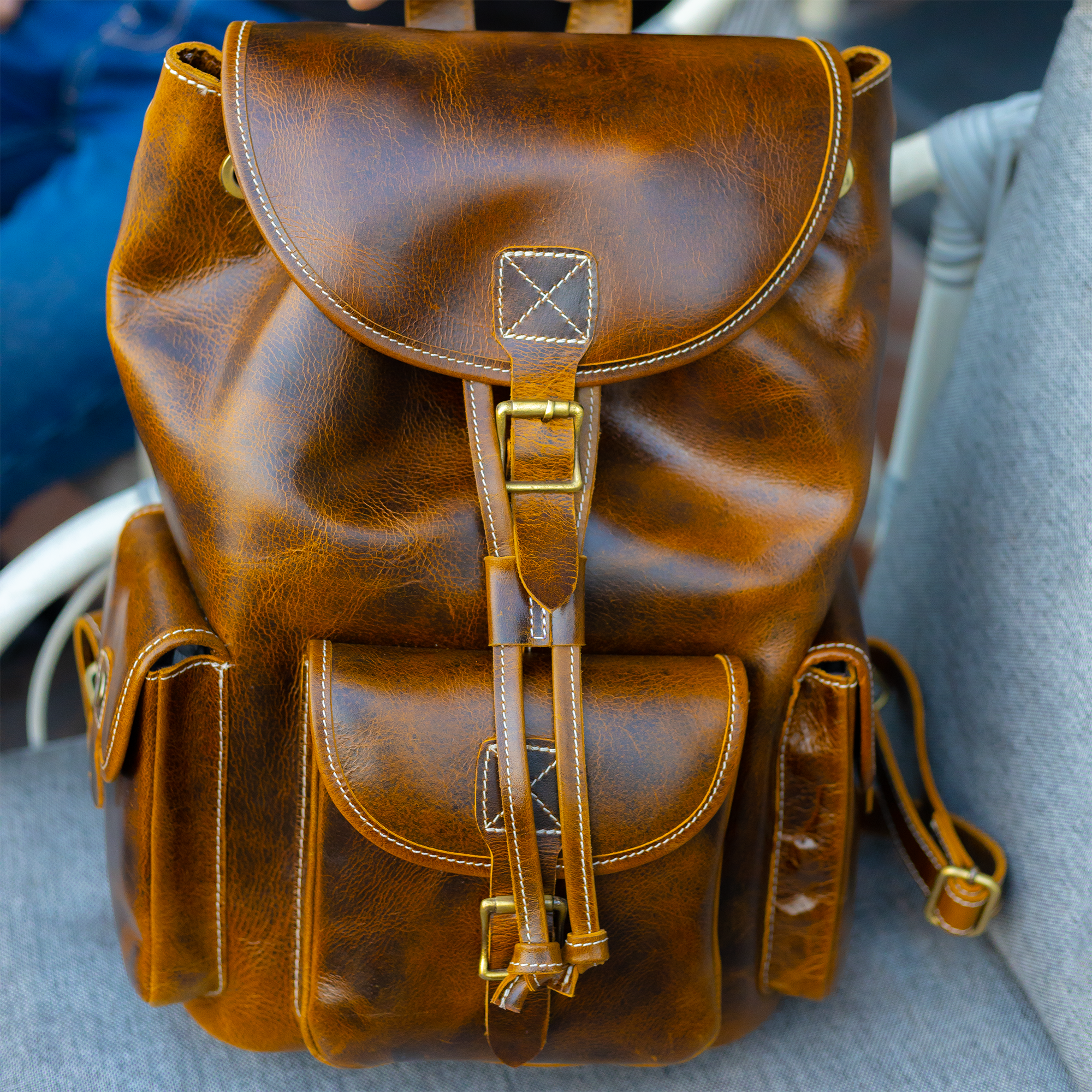 Explore in Style: Men's Crazy Horse and Hunter Leather Backpack