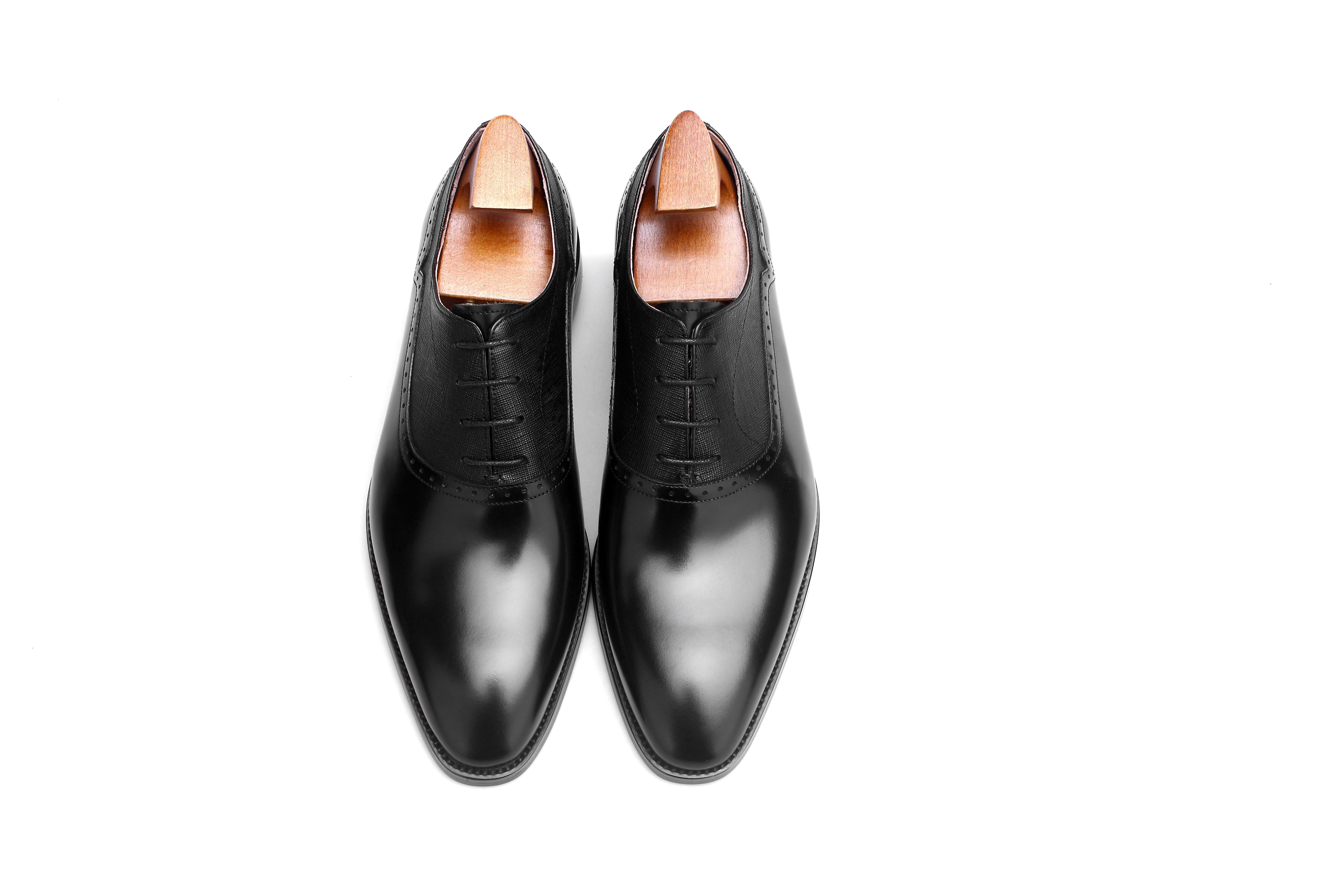 Stride with Confidence: Handmade Leather Lace-Up Shoes for Men’s Formal Wear